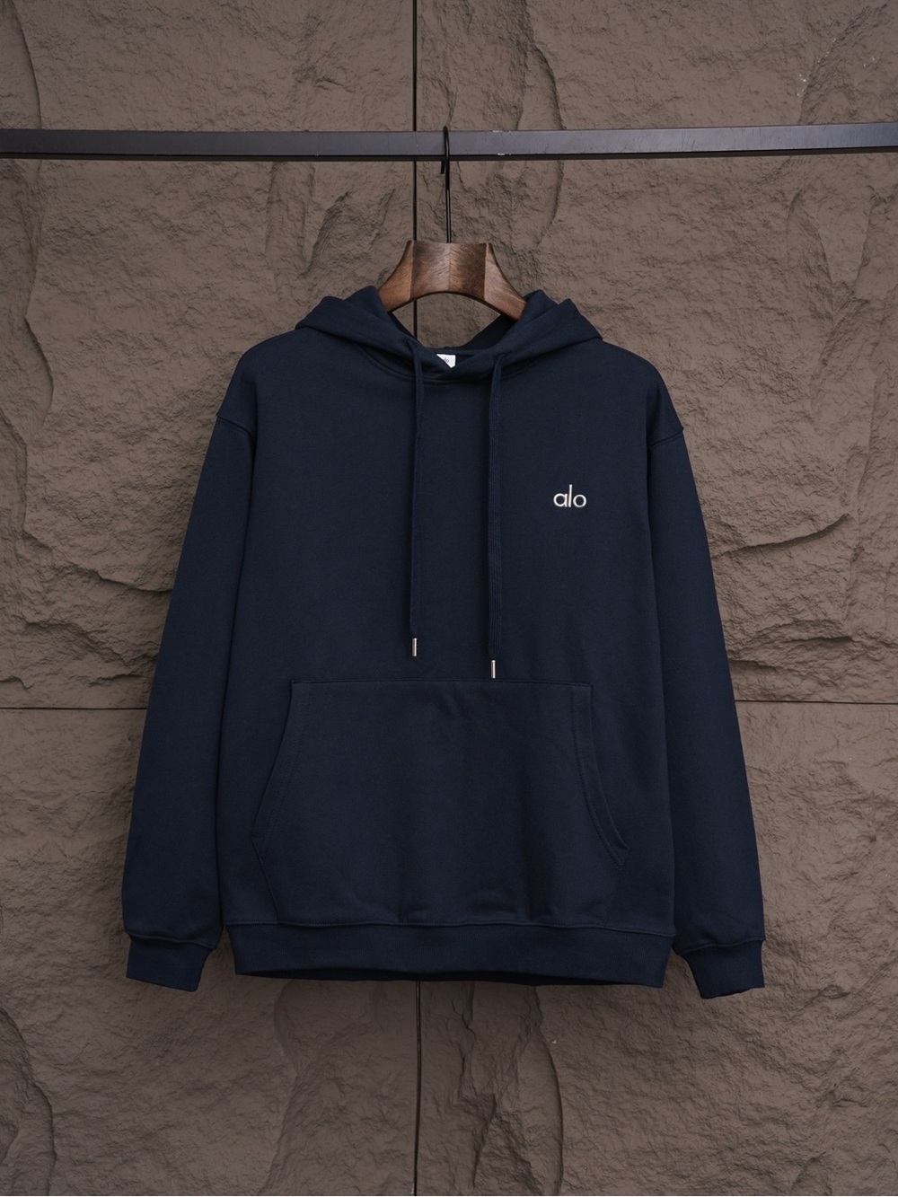 Alo Yoga Navy pullover hoodie